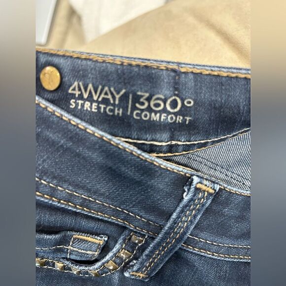 DL1961 Kate Slim Straight Leg Studded Jeans - Picture 8 of 11